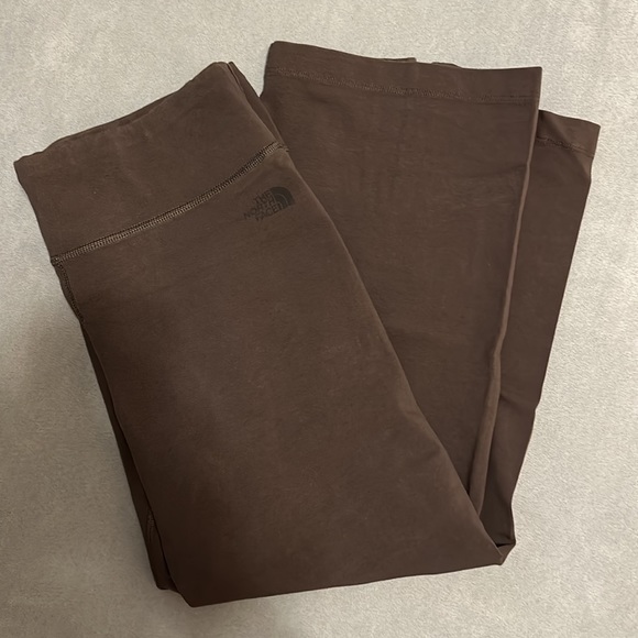 The North Face Cropped Lounge Pants - Picture 1 of 5